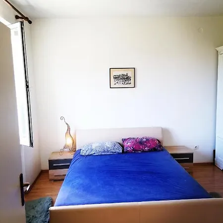 Two By The Sea Apartment *