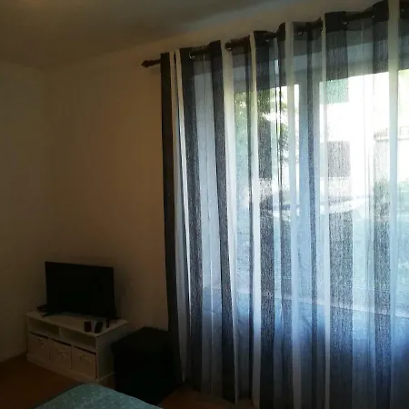 Two By The Sea Apartment *