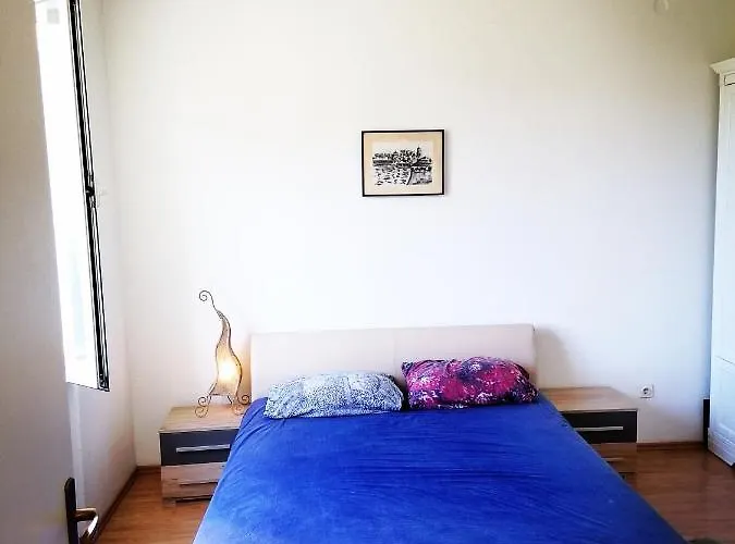 Two By The Sea Apartman *