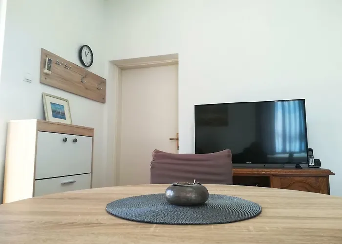 Two By The Sea Appartamento Zara